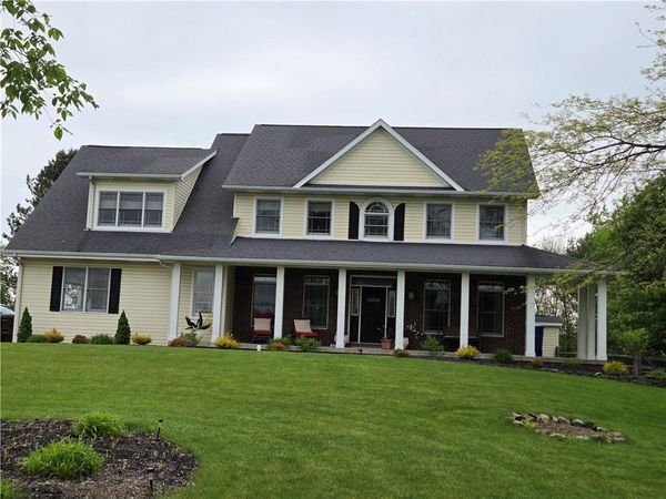 105 Cedar Drive, Slippery Rock, PA 16057