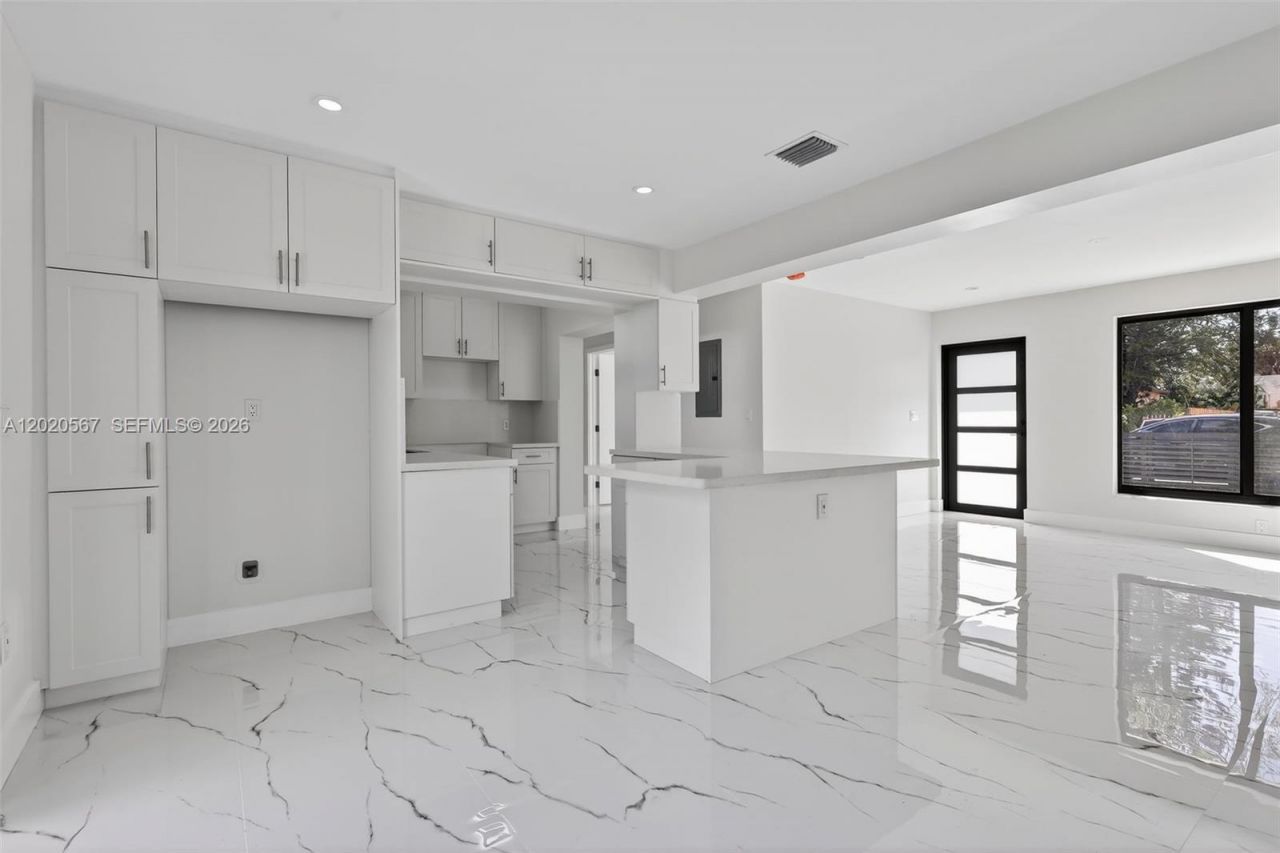 53 NW 68th St , Miami, FL 33150 Photo