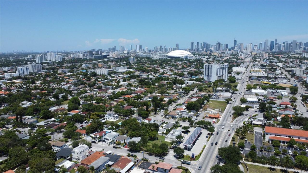 2607 Flagler St, Miami, FL 33135 Photo