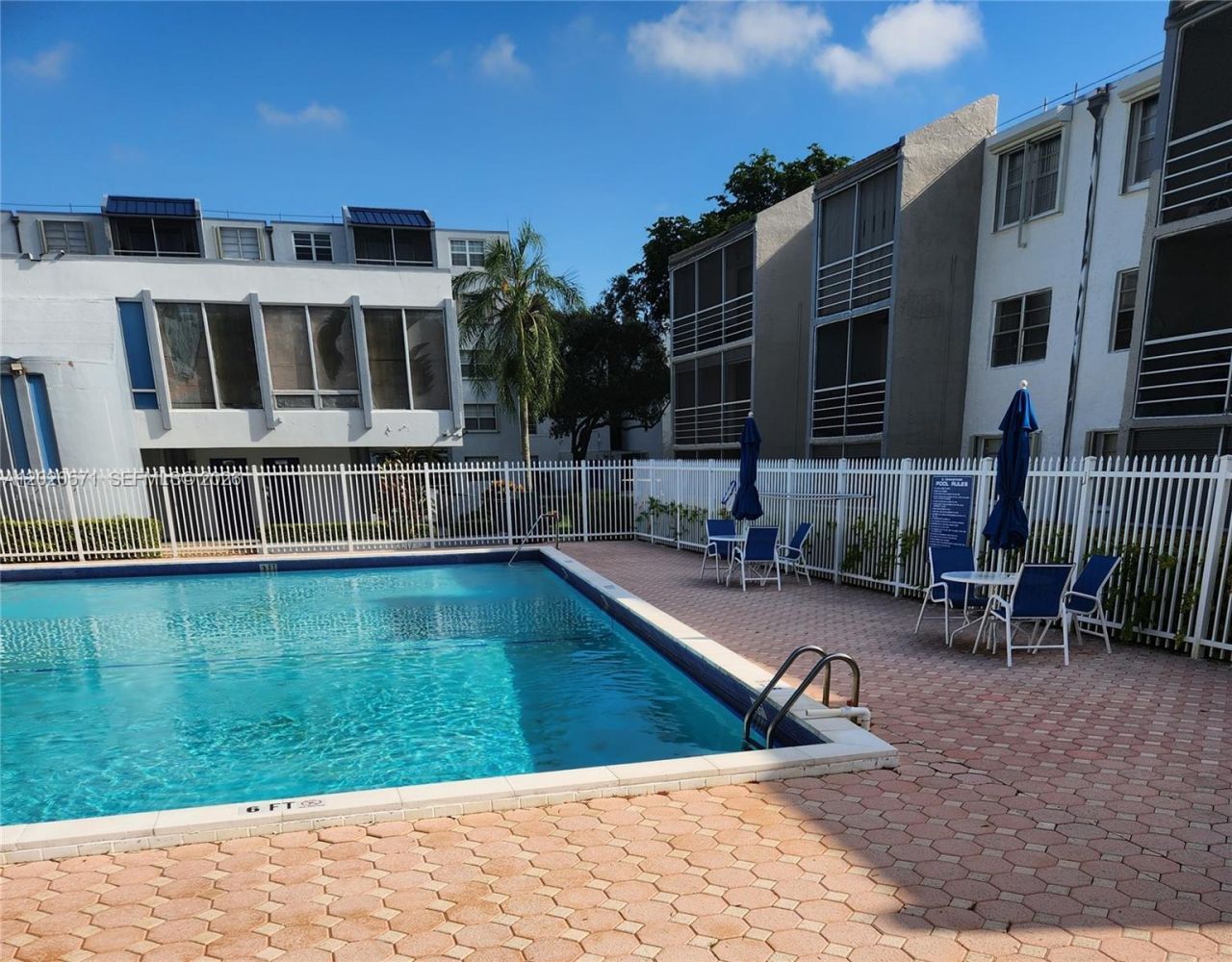 14150 SW 84th St , Unit 207-I, Miami, FL 33183 Photo