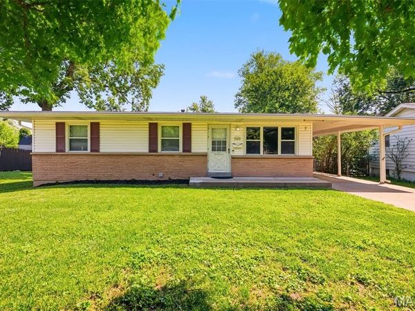 709 Riderwood Drive, Hazelwood, MO 63042