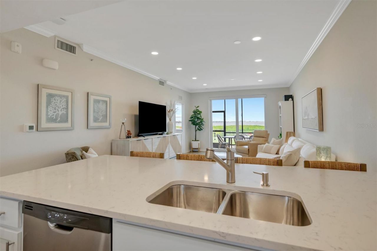 850 Tidewater Shores Loop, Unit 105, Bradenton, FL 34208 Photo