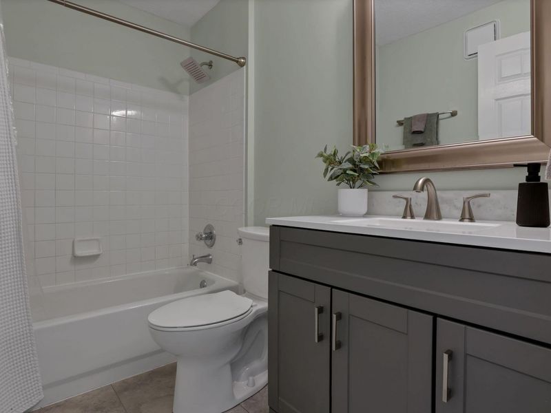6789 Meadow Creek Drive , Unit 206, Columbus, OH 43235 Photo 13