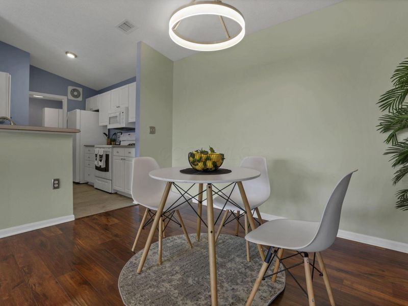 6789 Meadow Creek Drive , Unit 206, Columbus, OH 43235 Photo 7