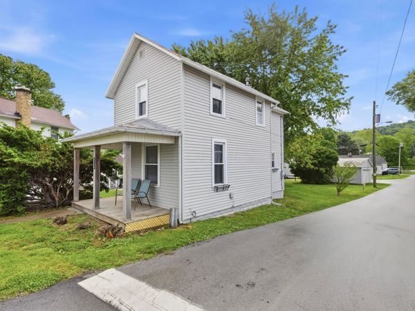 1062 S Broad Street , Lancaster, OH 43130
