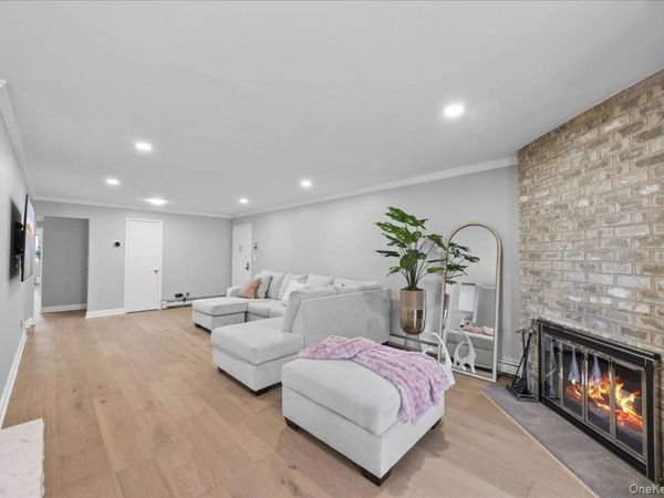 107 N Broadway , Unit 213, White Plains, NY 10603