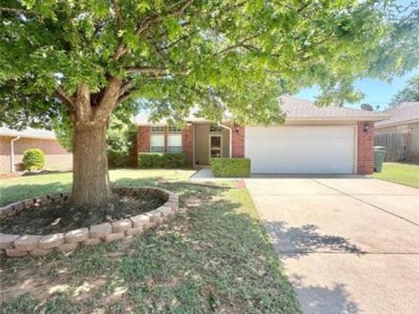 1804 Victoria Place, Edmond, OK 73003