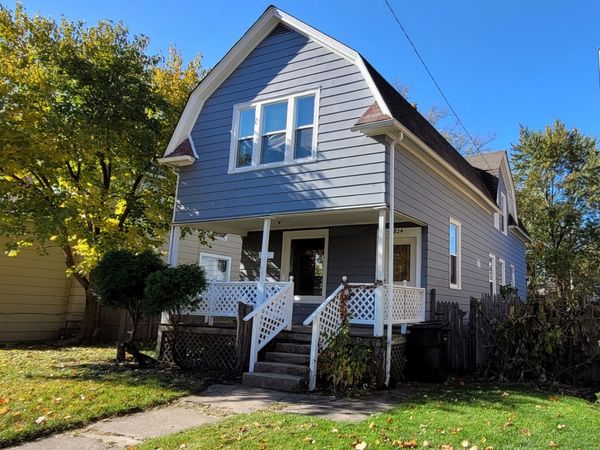 824 Hickory Street , Waukegan, IL 60085