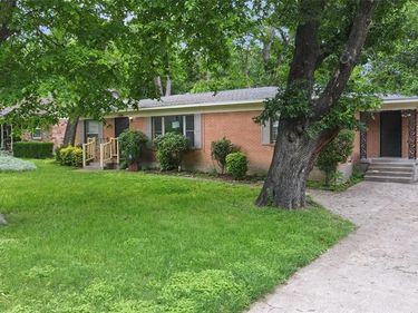 3016 Loganwood, Dallas, TX 75227