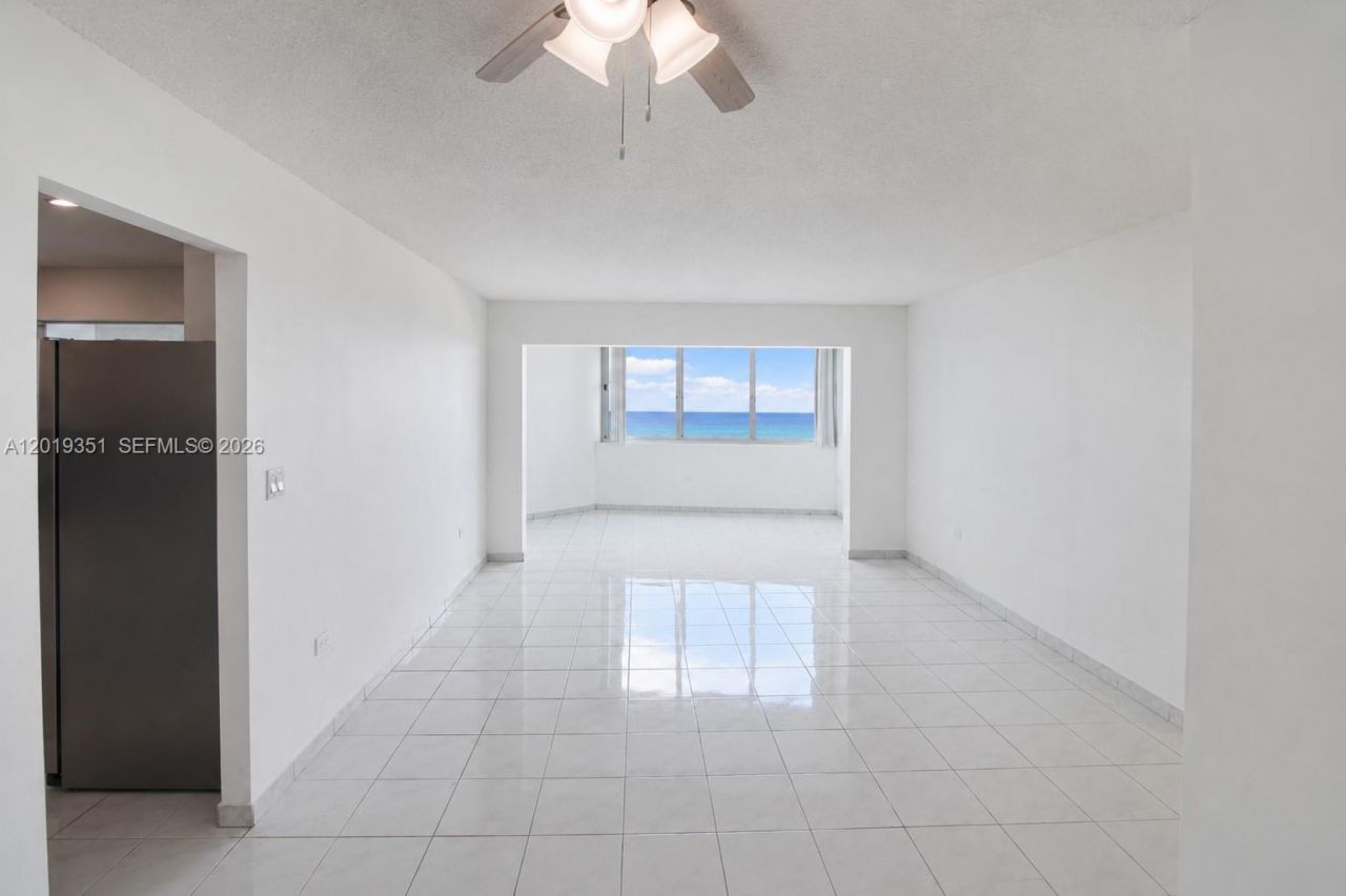 7135 Collins Ave , Unit 912, Miami Beach, FL 33141 Photo