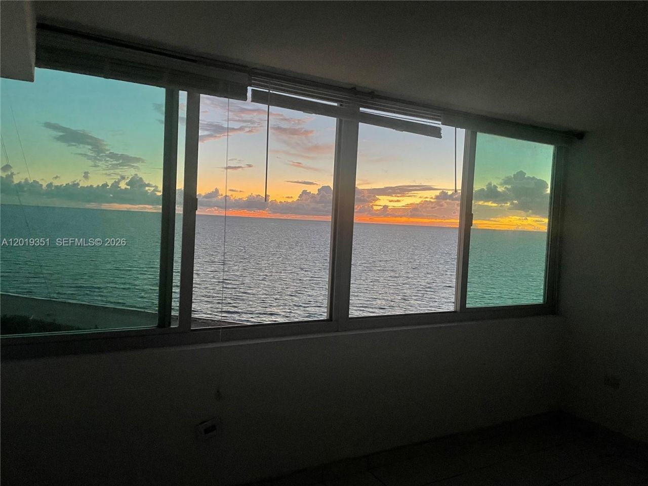 7135 Collins Ave , Unit 912, Miami Beach, FL 33141 Photo