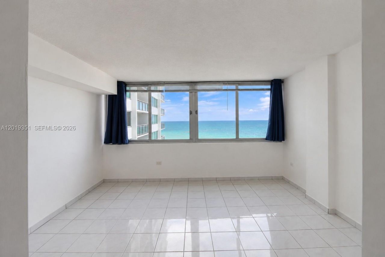 7135 Collins Ave , Unit 912, Miami Beach, FL 33141 Photo