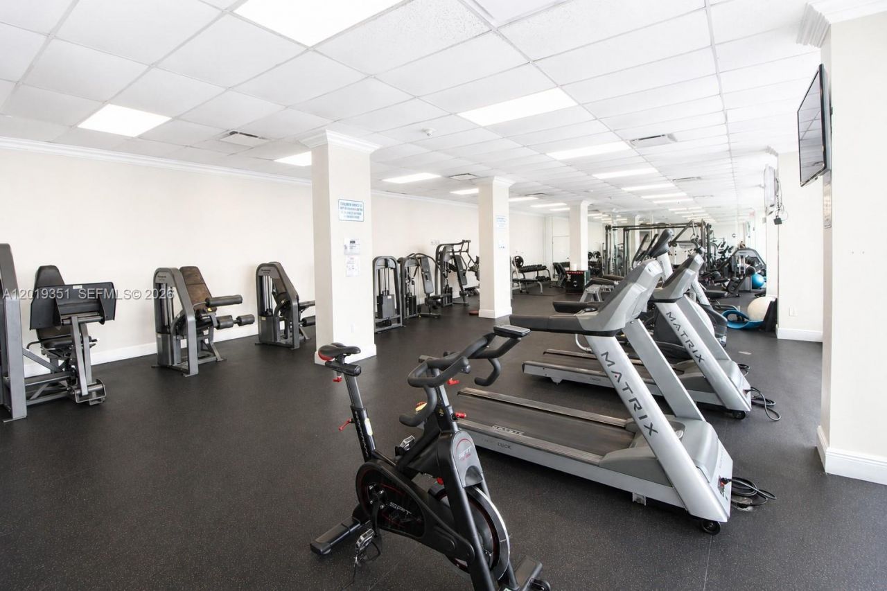 7135 Collins Ave , Unit 912, Miami Beach, FL 33141 Photo