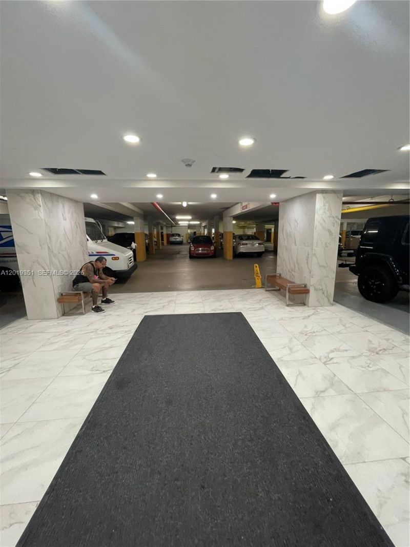 7135 Collins Ave , Unit 912, Miami Beach, FL 33141 Photo