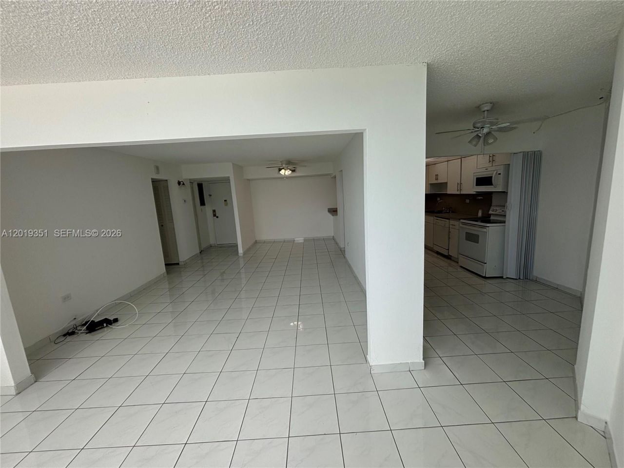 7135 Collins Ave , Unit 912, Miami Beach, FL 33141 Photo