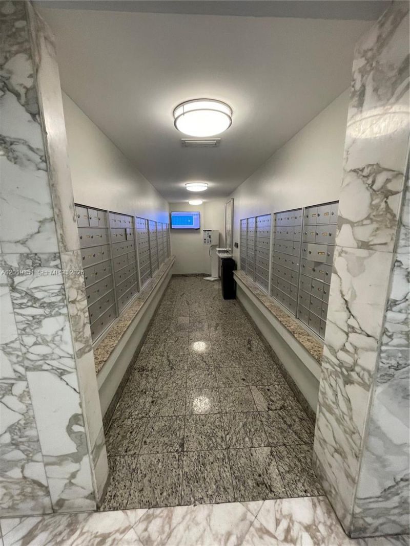 7135 Collins Ave , Unit 912, Miami Beach, FL 33141 Photo