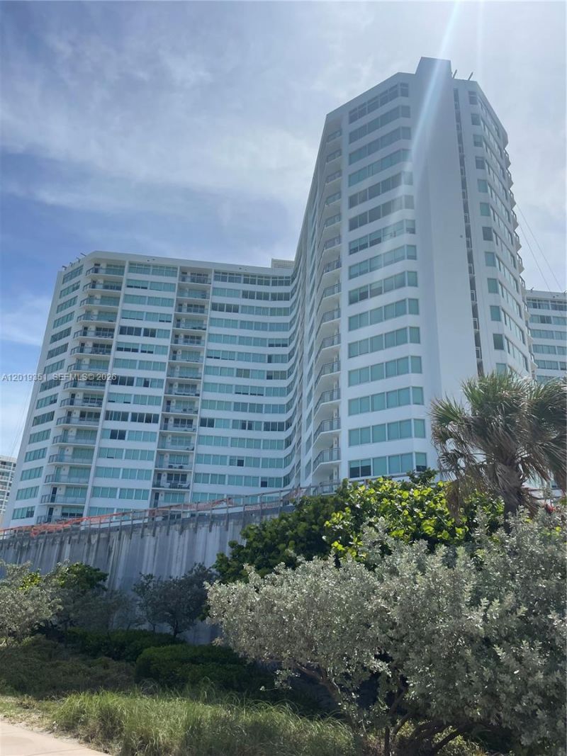 7135 Collins Ave , Unit 912, Miami Beach, FL 33141 Photo