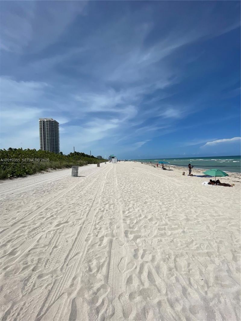 7135 Collins Ave , Unit 912, Miami Beach, FL 33141 Photo