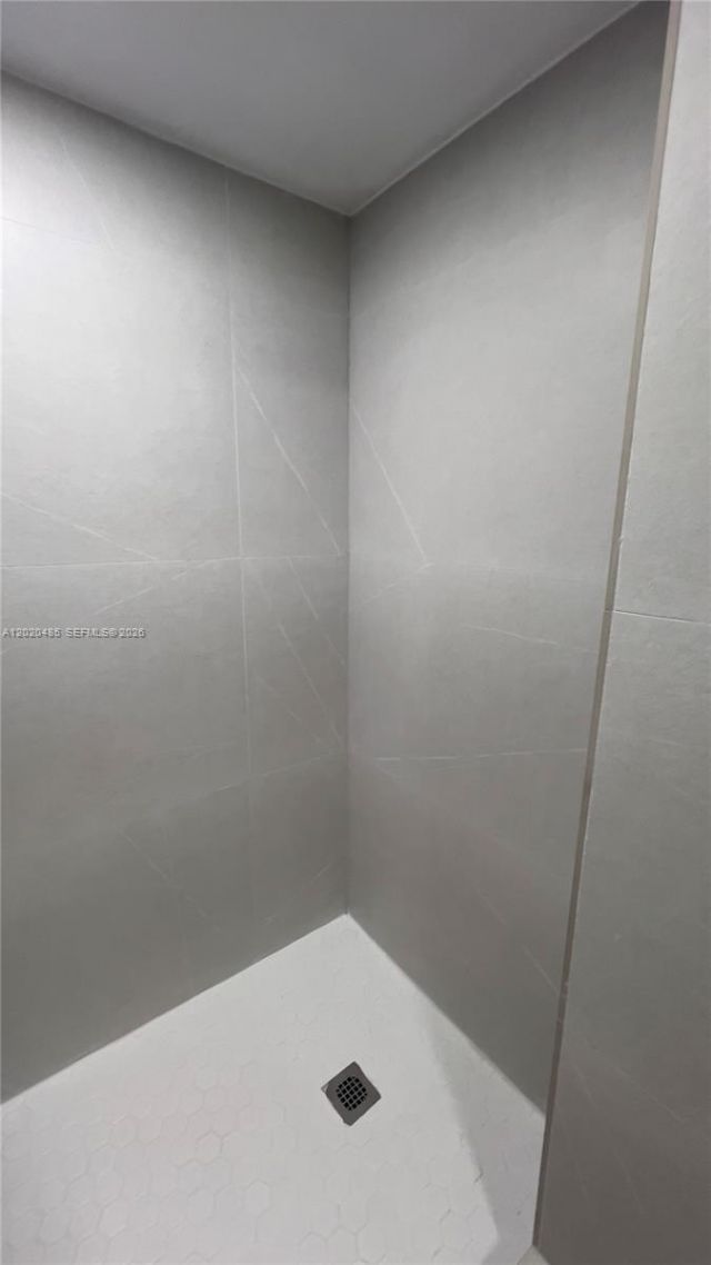 1845 Bay Rd, Unit 1, Miami Beach, FL 33139 Photo