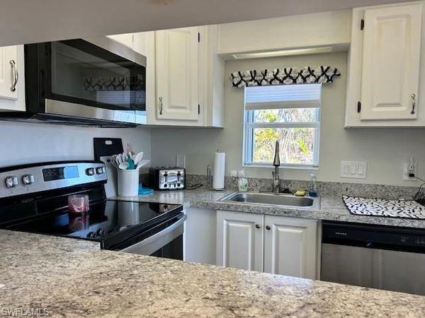 19681 Summerlin RD 404 , Unit 404, FORT MYERS, FL 33908
