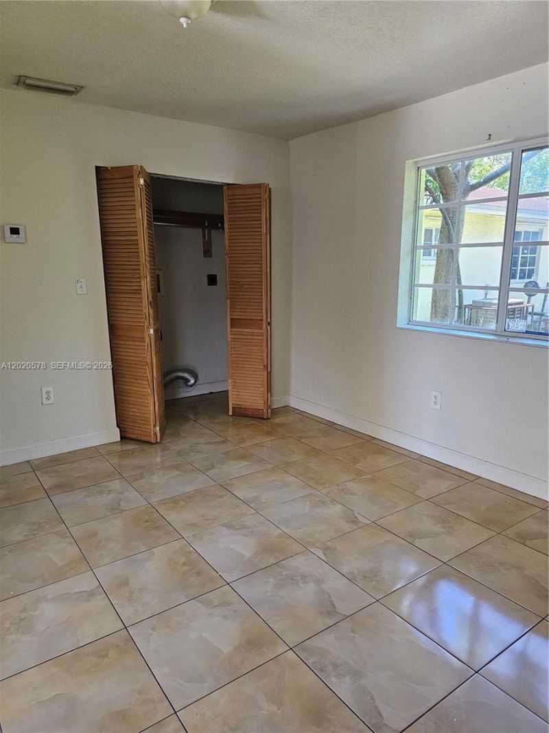 15700 NW 37th Pl , Miami Gardens, FL 33054 Photo