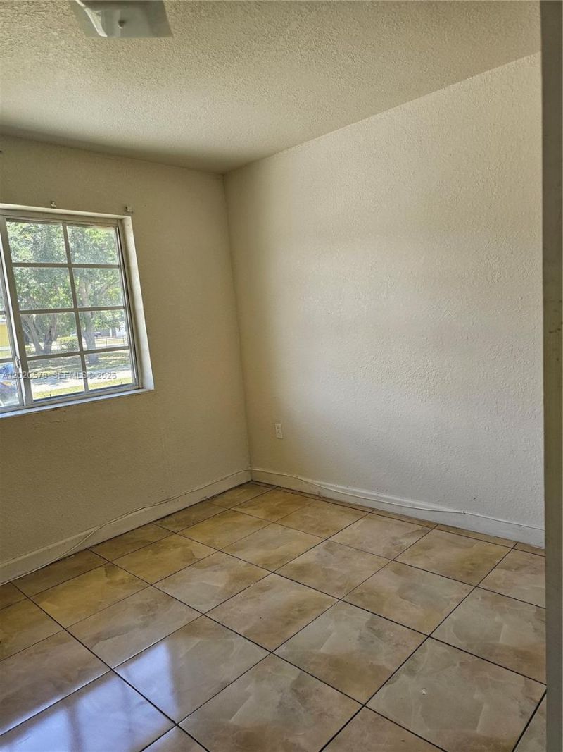 15700 NW 37th Pl , Miami Gardens, FL 33054 Photo