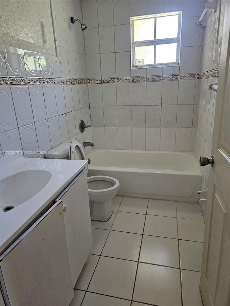 15700 NW 37th Pl , Miami Gardens, FL 33054 Photo