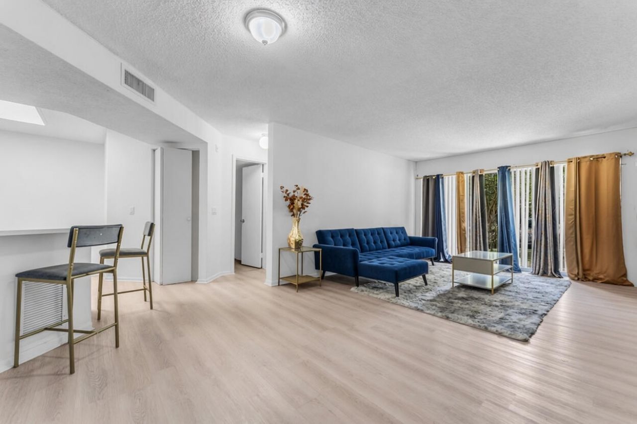 8721 Wiles Road, Unit 103, Coral Springs, FL 33067 Photo