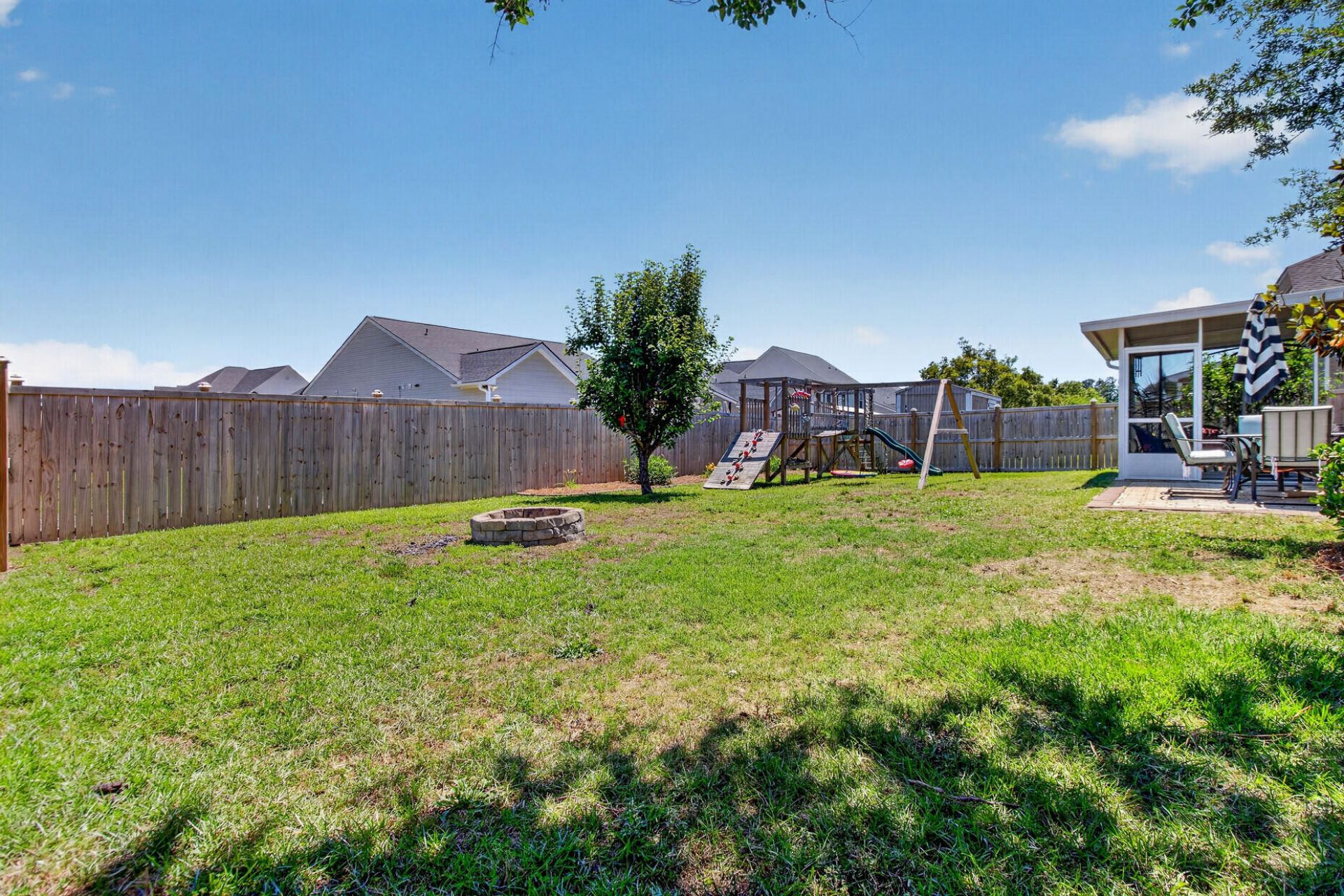 1204 Briar Rose Lane Photo 25