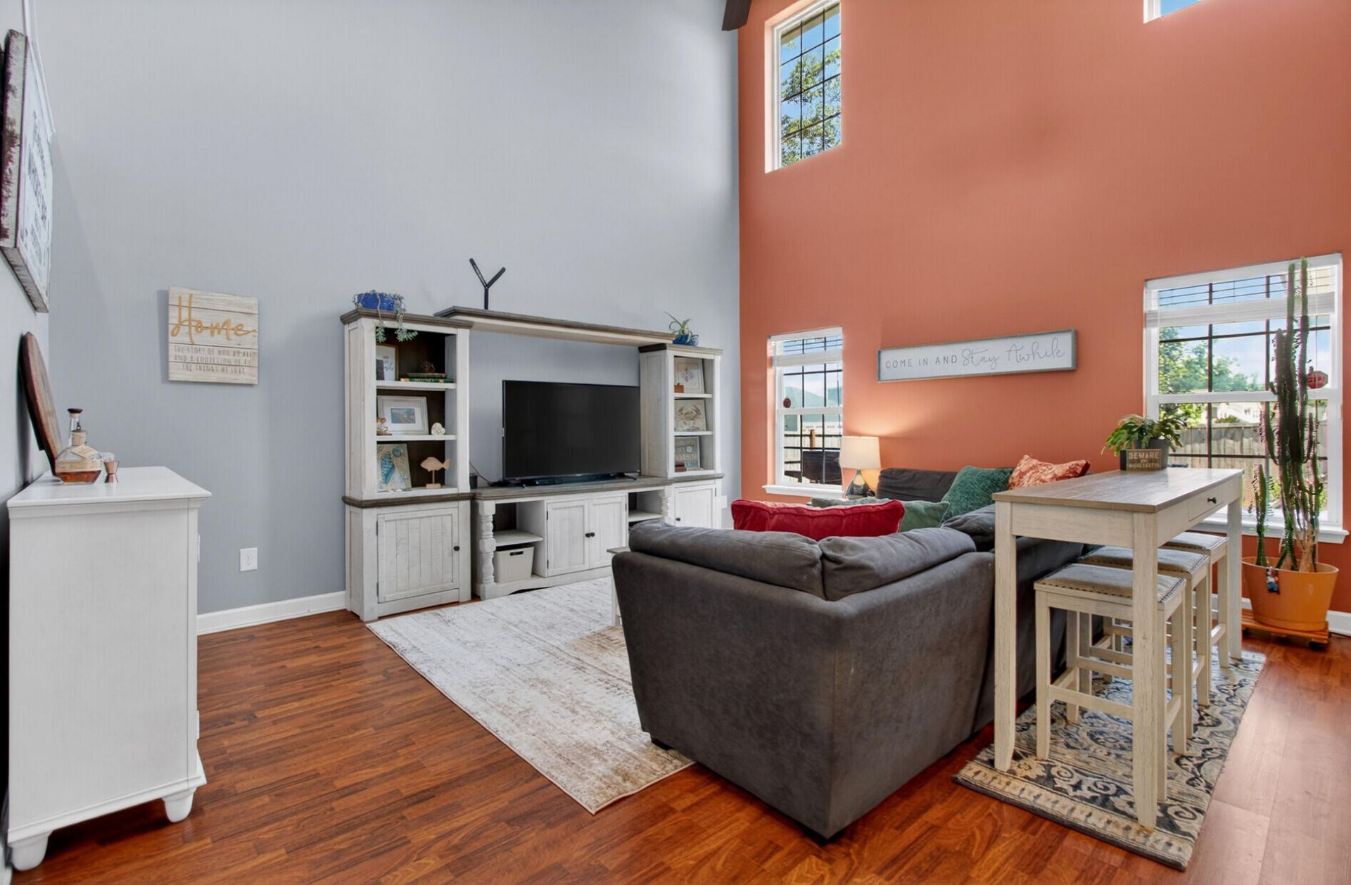 1204 Briar Rose Lane Photo 6