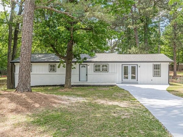 8591 Chestnut Lane, Lithia Springs, GA 30122