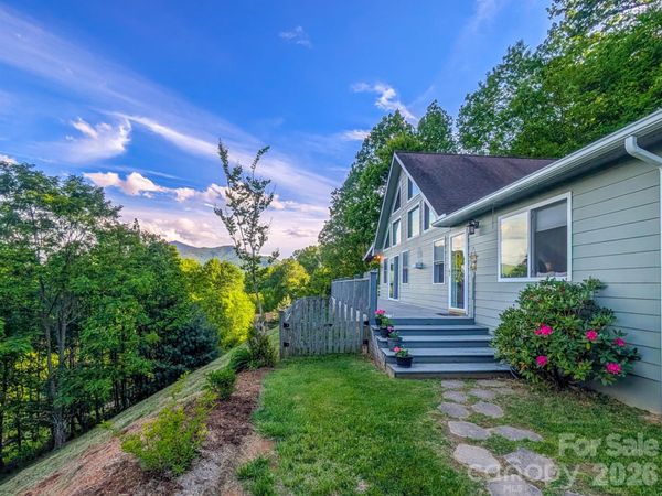 305 Majestic Mountain Drive , Burnsville, NC 28714