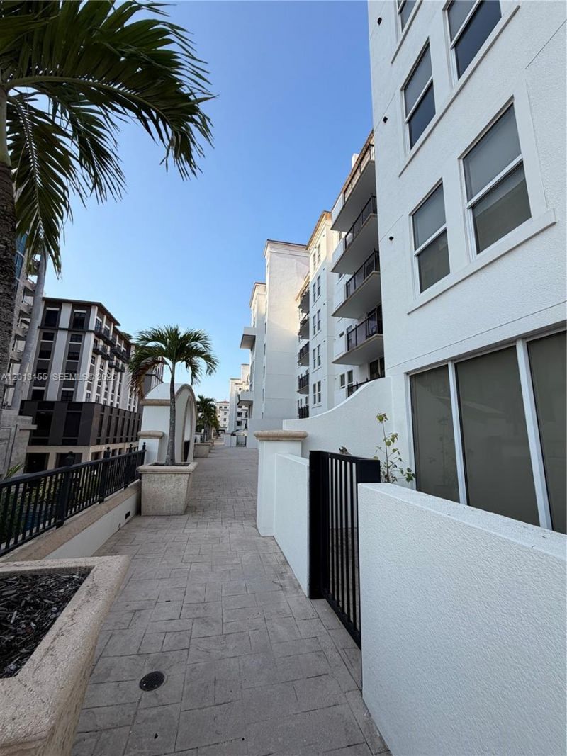 4100 Salzedo St , Unit 508, Coral Gables, FL 33146 Photo