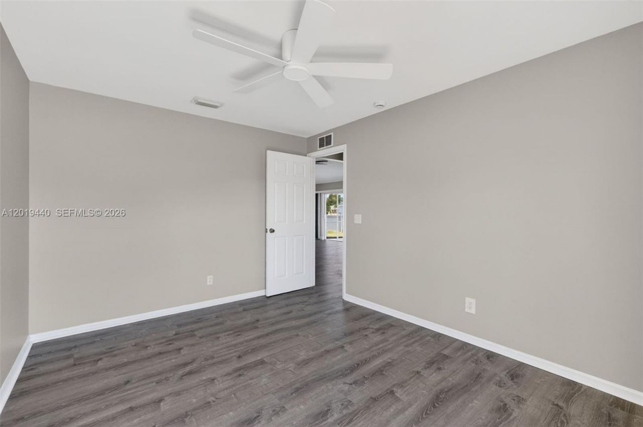 409 NE 25th Ter, Cape Coral, FL 33909 Photo