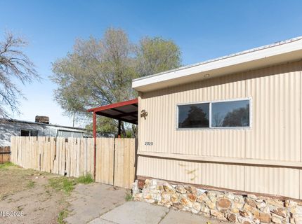 2325 Columbia Way, Carson City, NV 89706 Photo