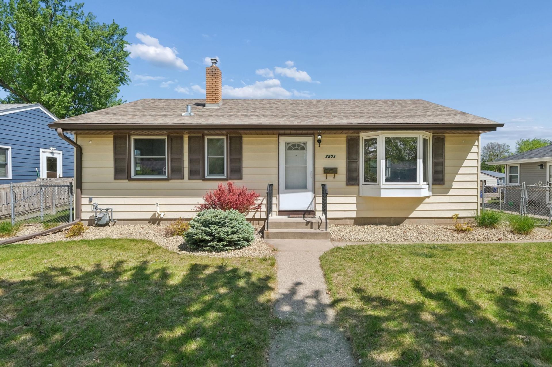 2203 Maryland Avenue E, Saint Paul, MN 55119