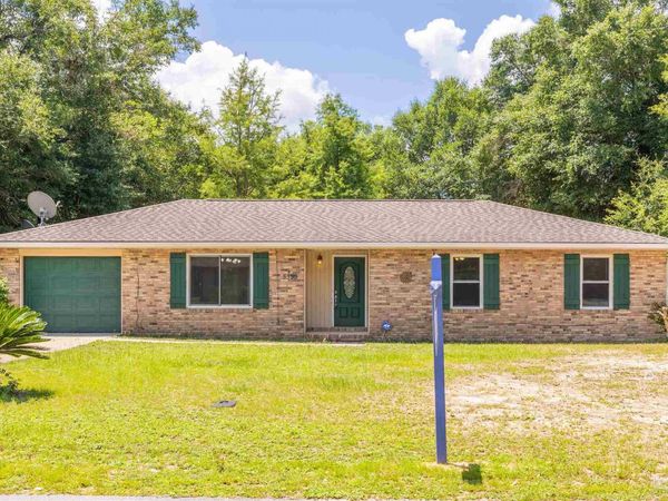 5599 Wesley Dr, Milton, FL 32570