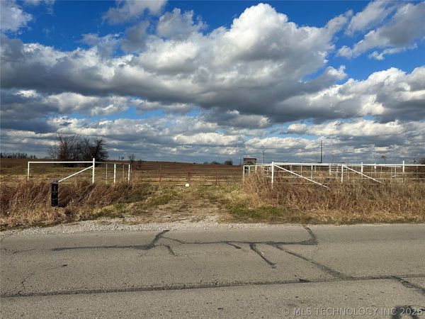 Hectorville Road, Mounds, OK 74447
