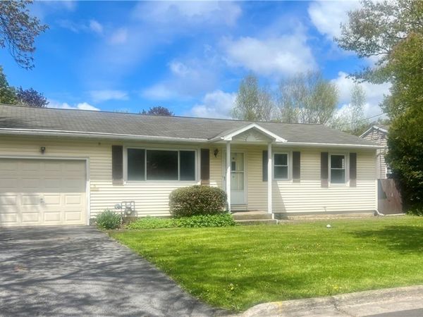 5 Summit Street , Cortland, NY 13045