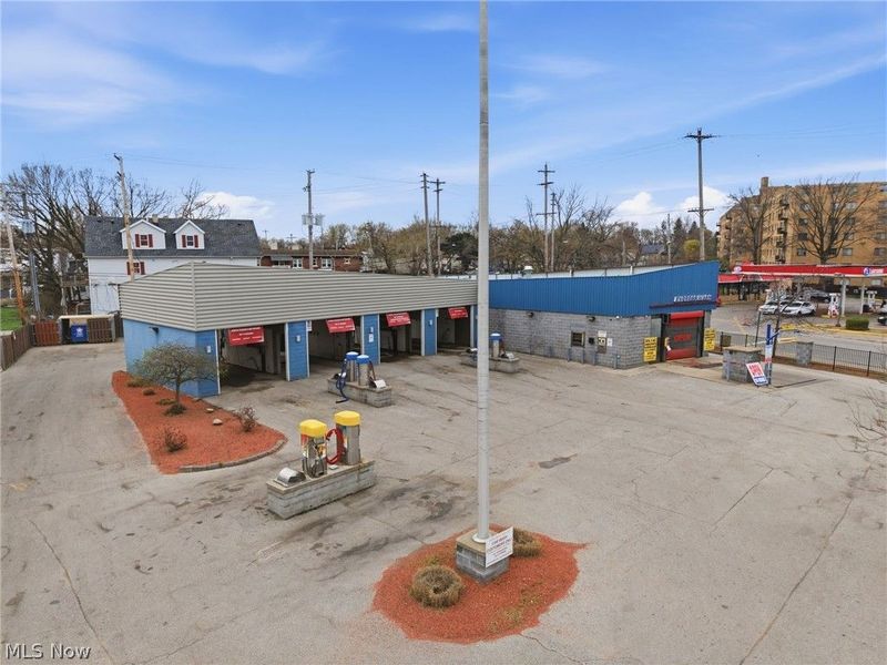 15610 Lake Shore Boulevard , Cleveland, OH 44110 Photo 13