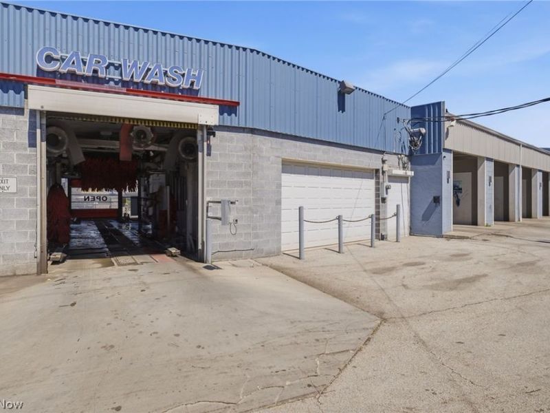15610 Lake Shore Boulevard , Cleveland, OH 44110 Photo 6