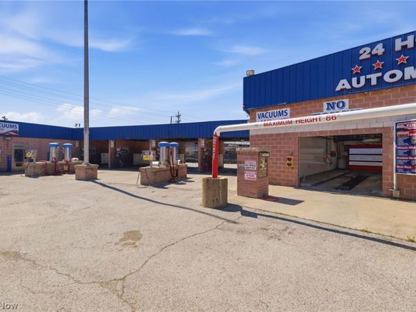 16436 Miles Avenue , Cleveland, OH 44128