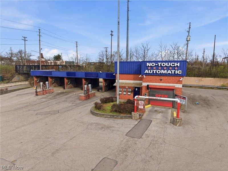 8219 Broadway Avenue , Cleveland, OH 44105 Photo 10