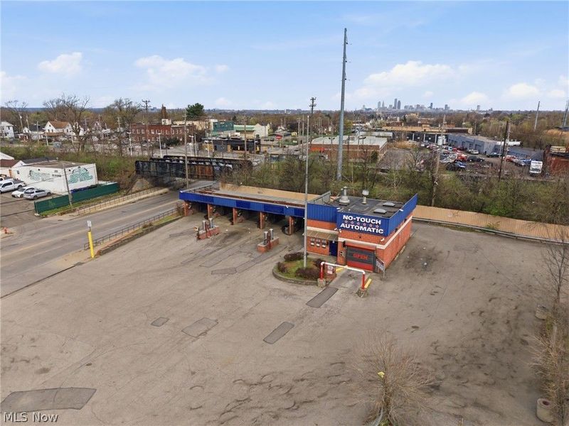 8219 Broadway Avenue , Cleveland, OH 44105 Photo 11