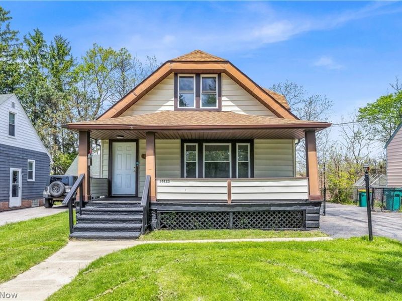18123 Mccracken Road , Maple Heights, OH 44137 Photo 1