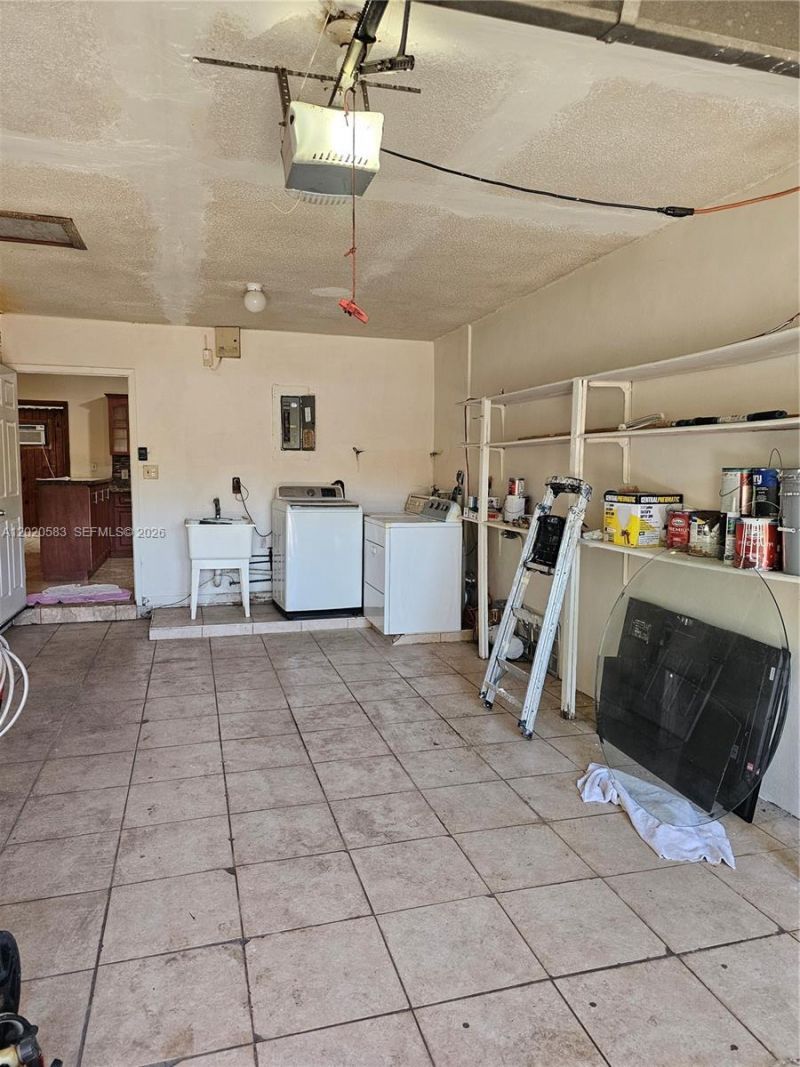 15851 NW 37th Ct, Miami Gardens, FL 33054 Photo
