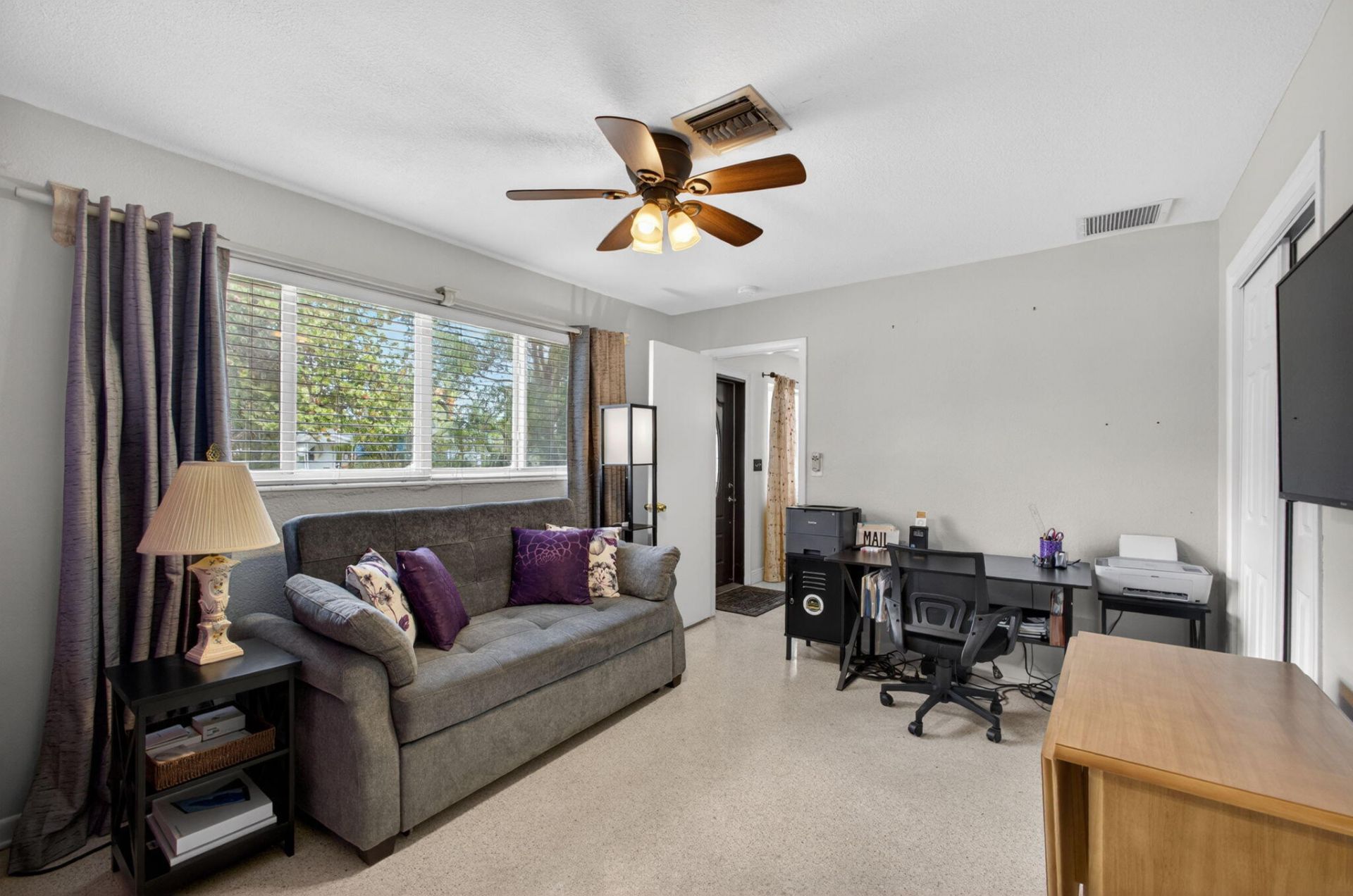 601 Evelyn Court, West Palm Beach, FL 33413 Photo