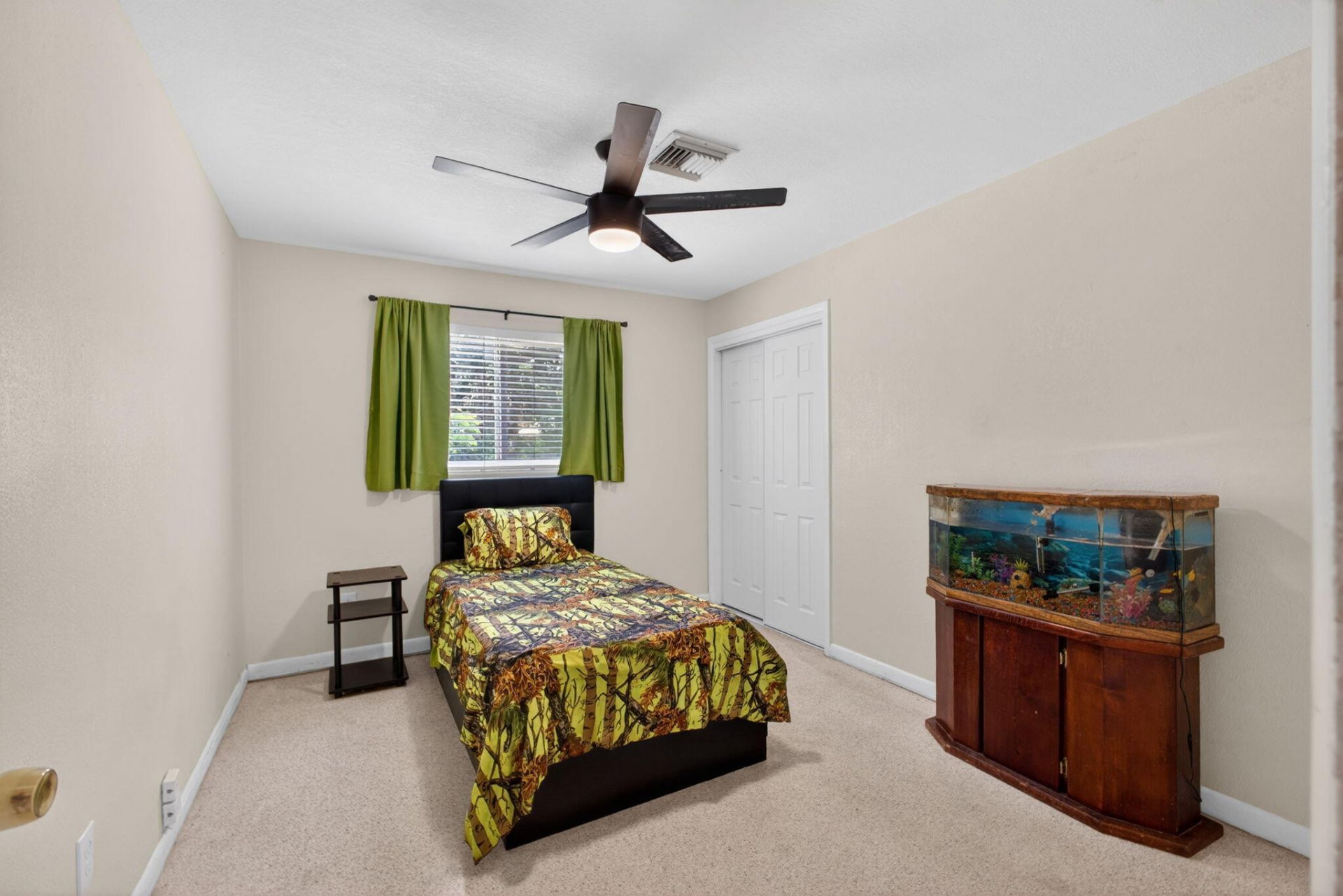 601 Evelyn Court, West Palm Beach, FL 33413 Photo