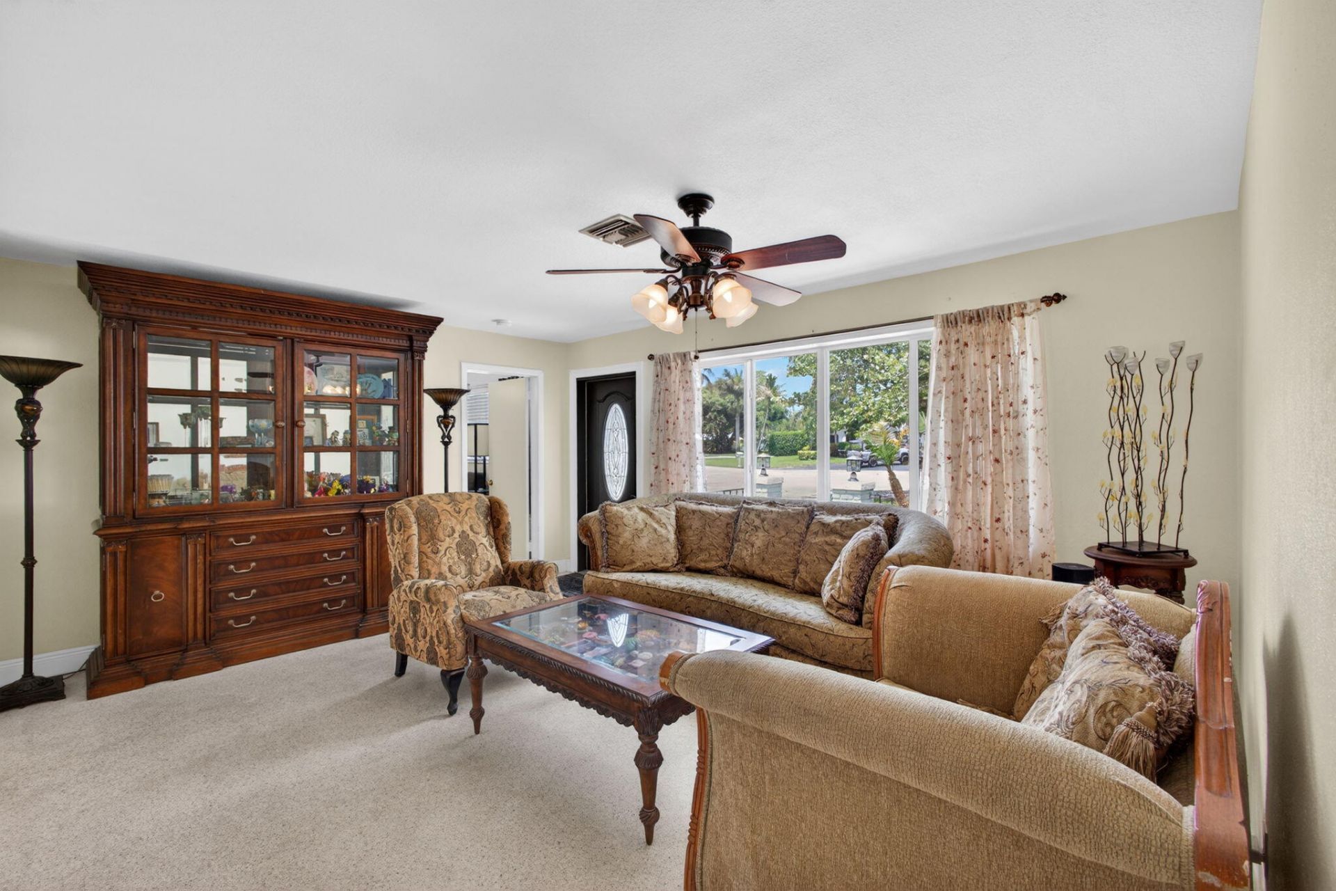 601 Evelyn Court, West Palm Beach, FL 33413 Photo