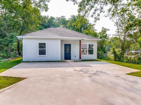 2017 S Montgomery Street, Sherman, TX 75090